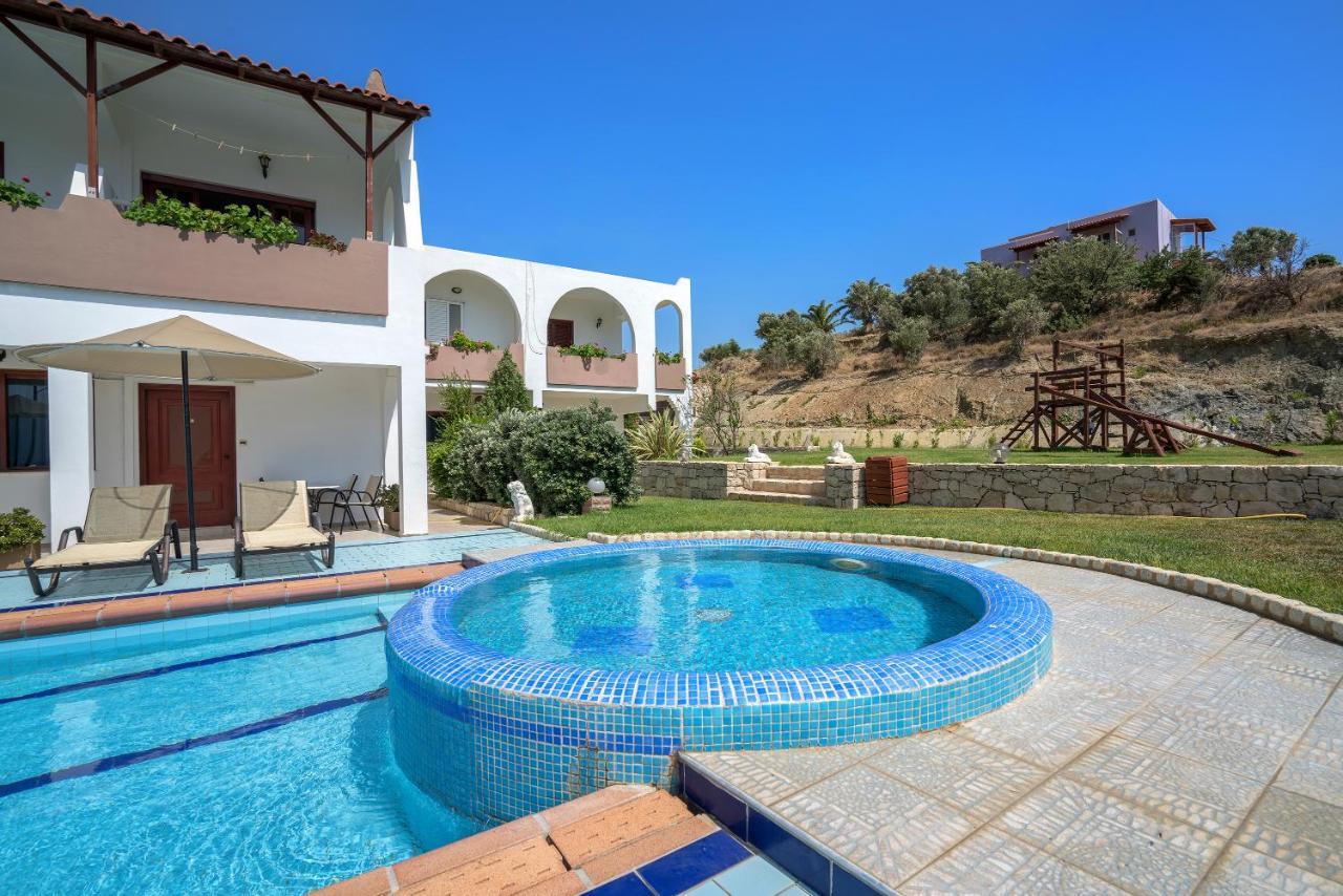 Hotel de apartamente Anthos 2*